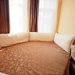 Melek Apart 3*