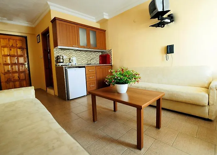 Melek Apart 3*