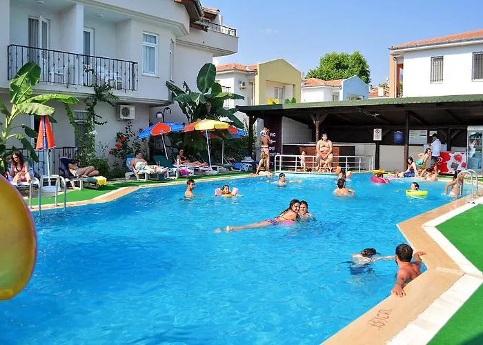 Melek Apart Apartahotel 3*